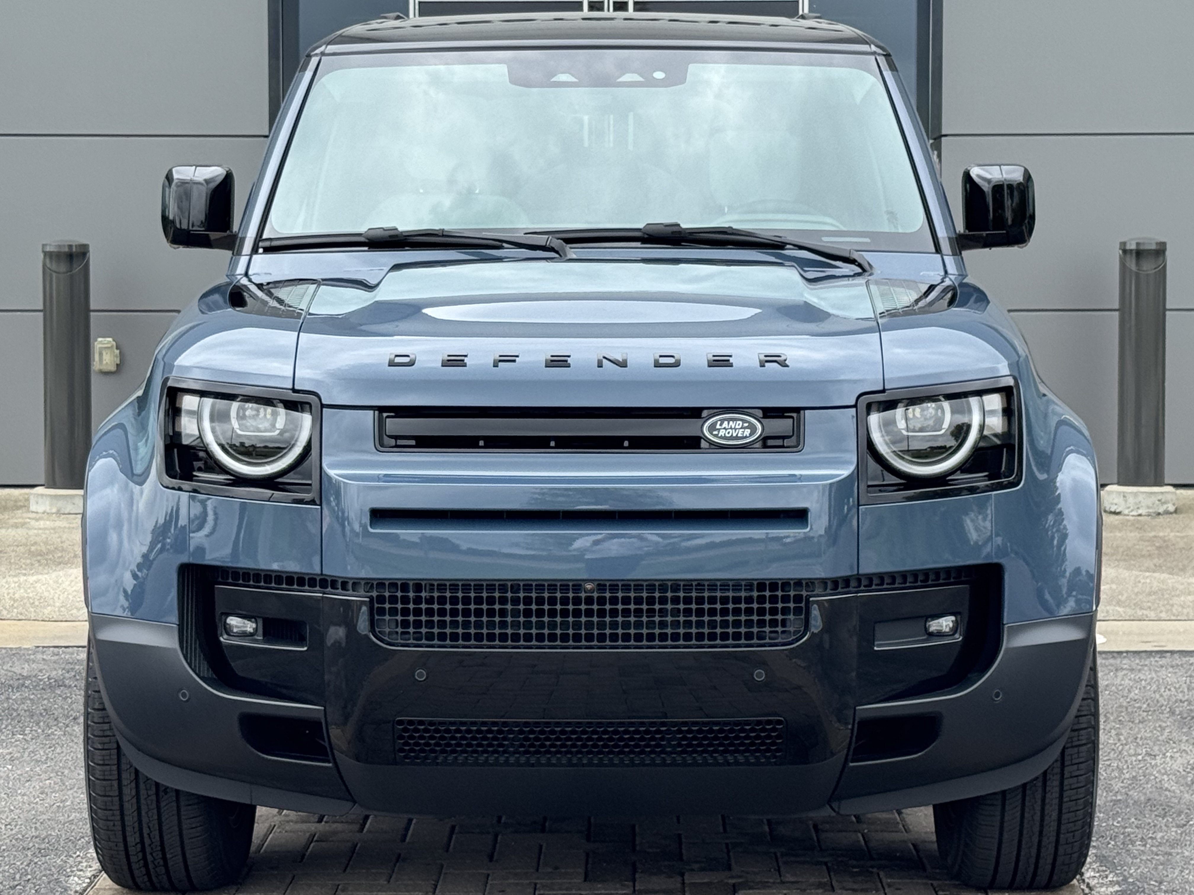 New 2026 Land Rover Defender 110 S AWD/4WD image 8