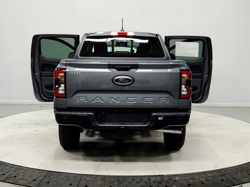 New 2025 Ford Ranger Lariat w/ FX4 Off-Road Package image 14