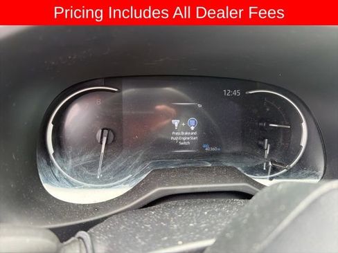 Used 2023 Toyota RAV4 XLE Premium AWD/4WD image 2
