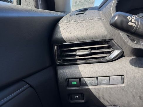 Used 2024 Nissan Sentra SV image 20