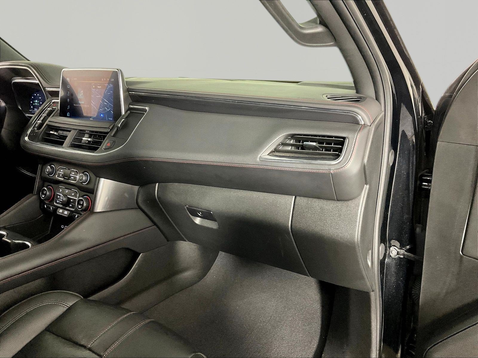 Used 2024 Chevrolet Tahoe RST w/ Luxury Package AWD/4WD image 27