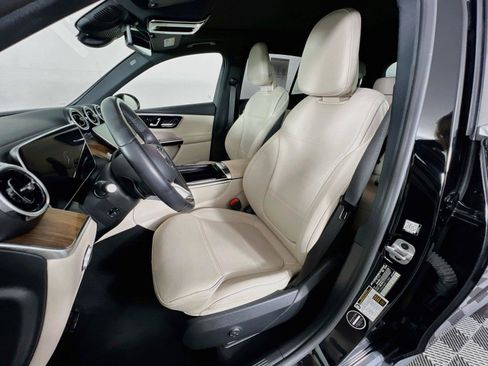 Certified 2024 Mercedes-Benz GLC 300 4MATIC image 22