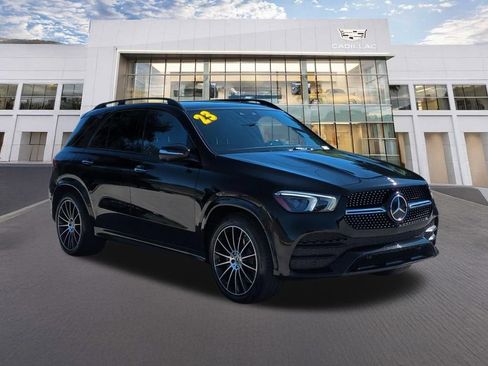 Used 2023 Mercedes-Benz GLE 450 4MATIC w/ AMG Line Exterior image 3