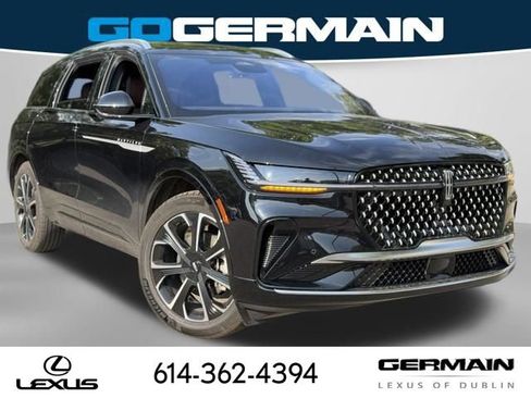 Used 2026 Lincoln Nautilus Reserve AWD/4WD image 6