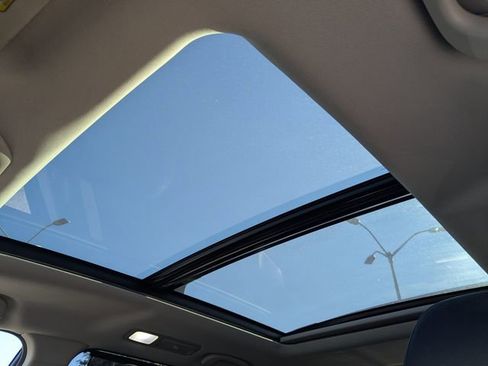 Used 2020 Subaru Ascent Limited w/ Technology Package image 28