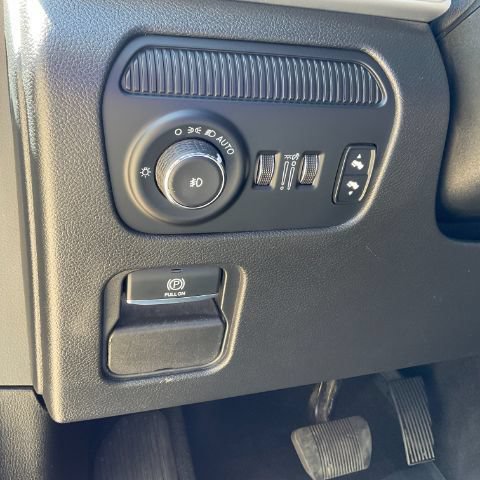 Used 2024 Jeep Wagoneer Series III AWD/4WD image 15