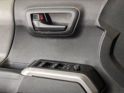 Used 2023 Toyota Tacoma SR5 w/ Technology Package image 2