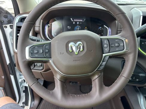 Used 2025 RAM 3500 Laramie AWD/4WD image 13