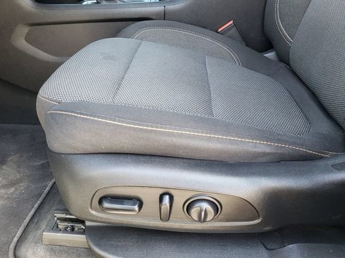 Used 2019 Chevrolet Traverse LT AWD/4WD image 19