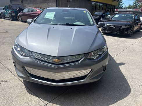 Used 2018 Chevrolet Volt LT w/ LT Driver Confidence Package FWD image 5