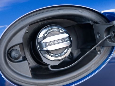 Certified 2021 Porsche 718 Boxster Spyder image 38