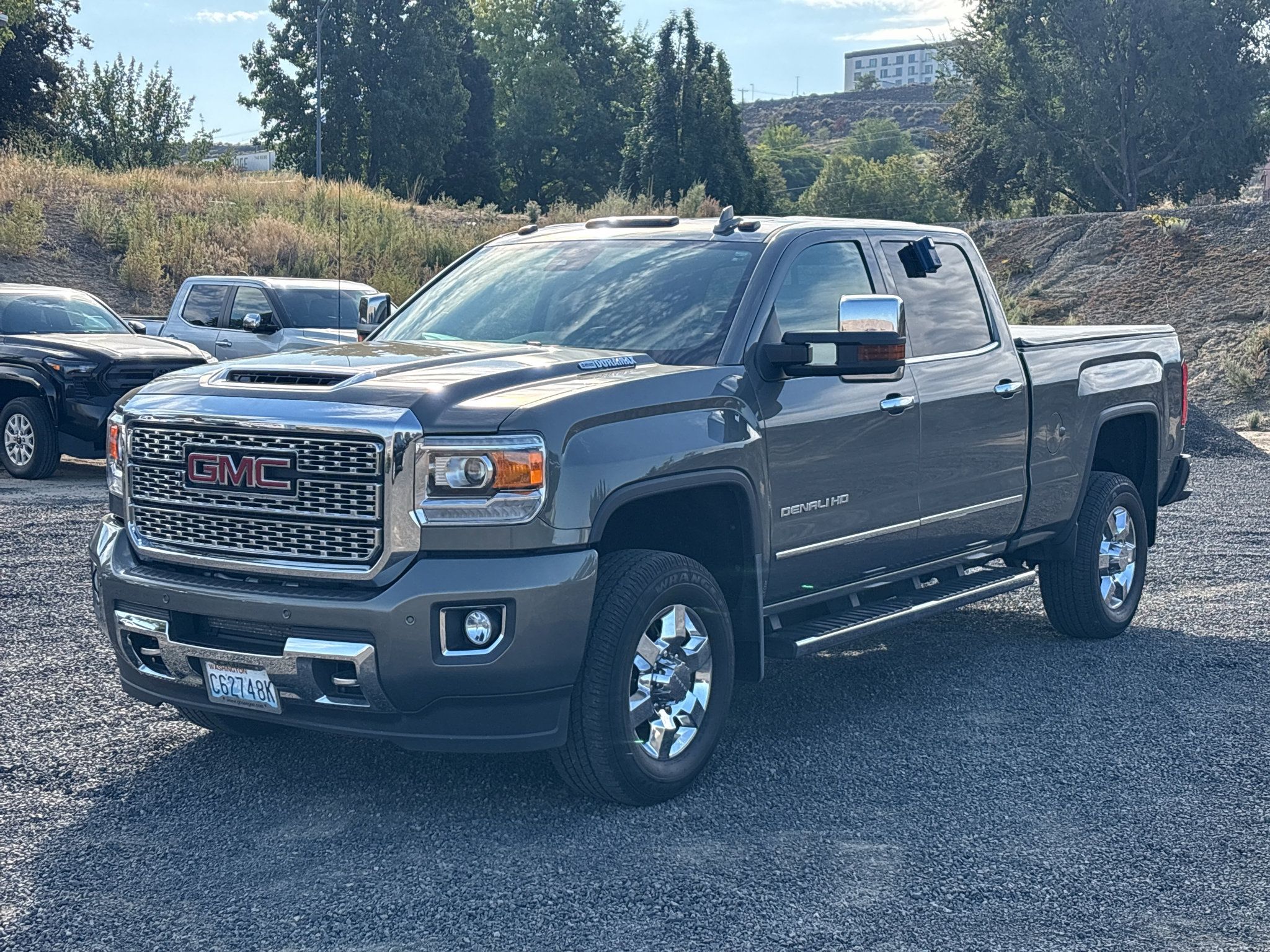 Used 2018 GMC Sierra 3500 Denali w/ Duramax Plus Package AWD/4WD image 7