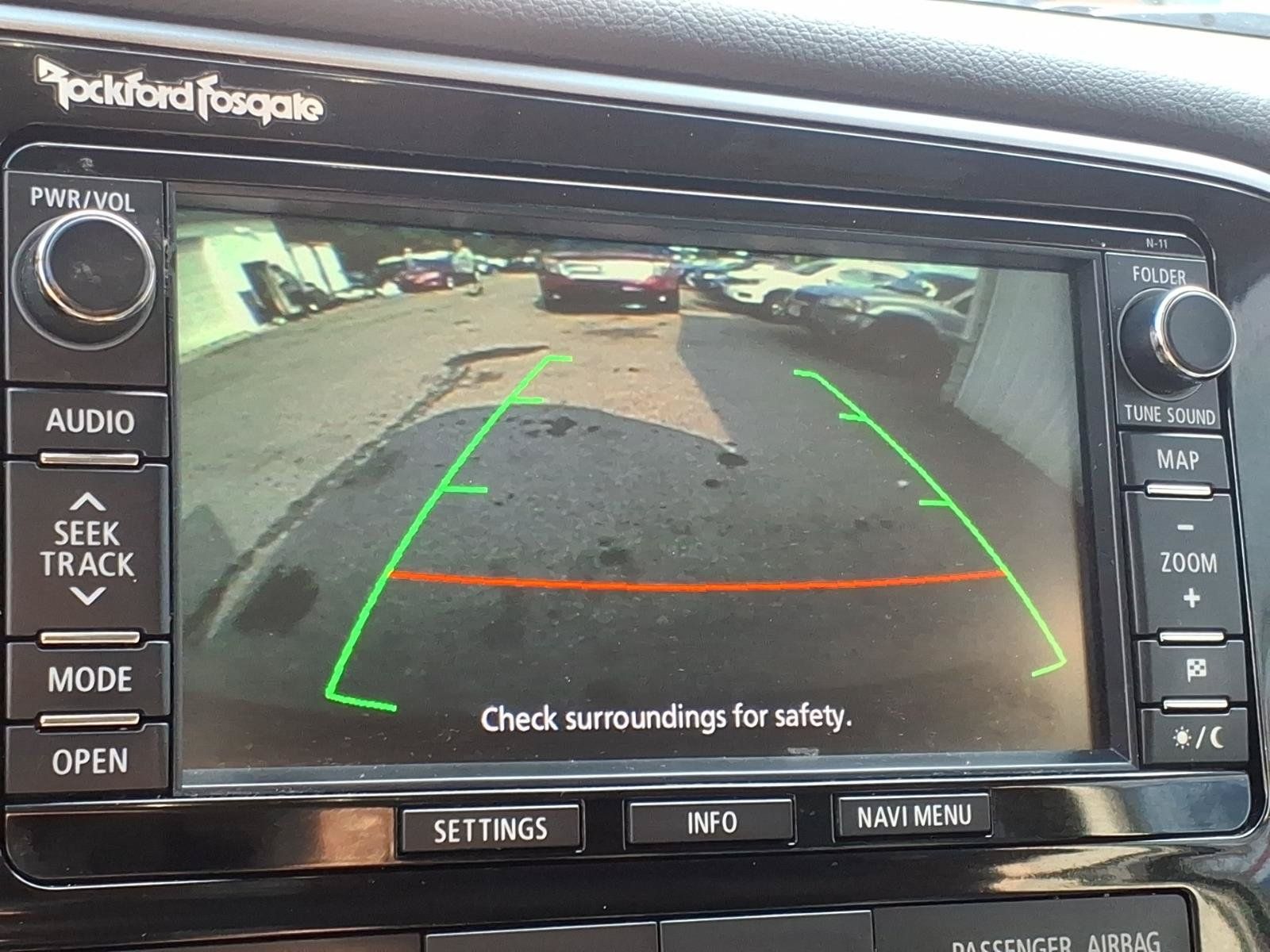 Used 2014 Mitsubishi Outlander GT AWD/4WD image 9