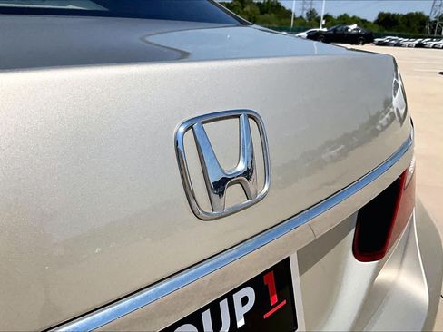 Used 2016 Honda Accord EX image 31