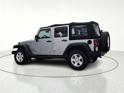 Used 2018 Jeep Wrangler Unlimited Sport S AWD/4WD image 5