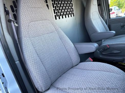 Used 2022 Chevrolet Express 2500 w/ Driver Convenience Package RWD image 17