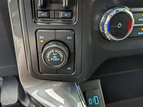 Certified 2022 Ford F150 XLT w/ Equipment Group 301A Mid image 31