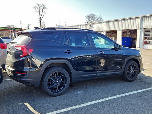 Certified 2024 GMC Terrain SLE w/ Driver Convenience Package image 7