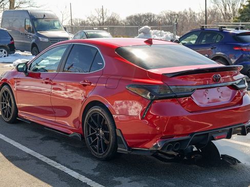 Used 2021 Toyota Camry SE image 5