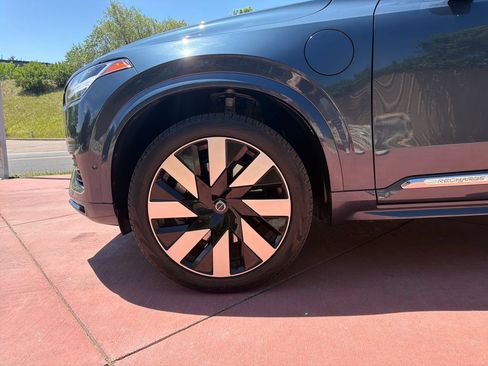 Used 2023 Volvo XC90 T8 Ultimate w/ Lounge Package AWD/4WD image 42