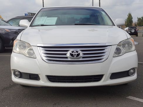 Used 2008 Toyota Avalon Limited image 2