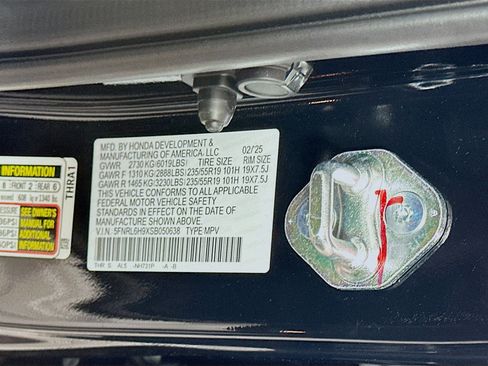 Used 2025 Honda Odyssey Elite image 27