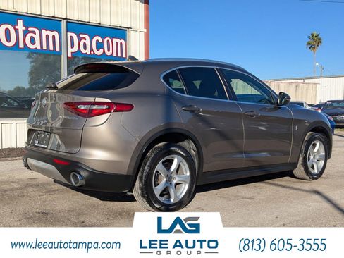 Used 2019 Alfa Romeo Stelvio image 3