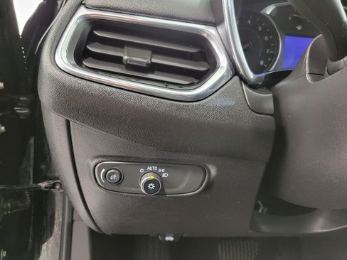 Used 2023 Chevrolet Equinox LT image 8