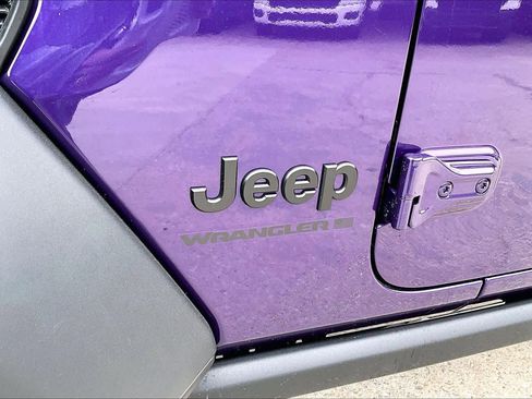 New 2026 Jeep Wrangler Unlimited Rubicon 392 image 16