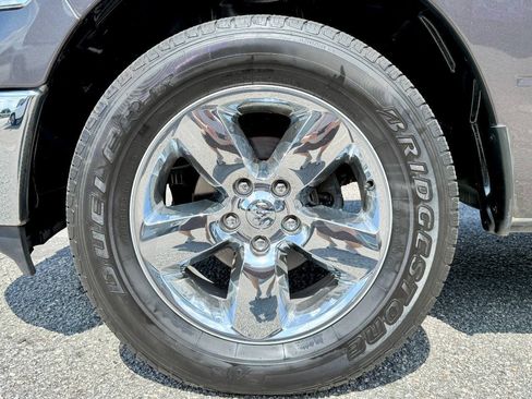 Used 2019 RAM 1500 Big Horn AWD/4WD image 5