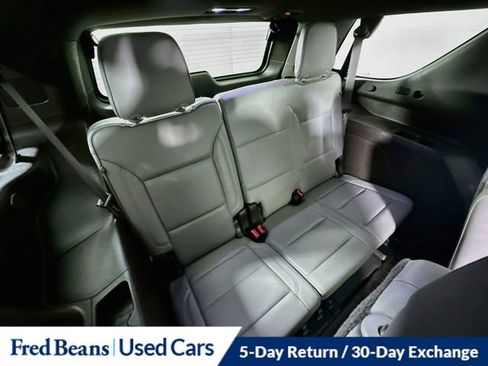 Used 2021 GMC Yukon SLT w/ SLT Premium Package AWD/4WD image 35