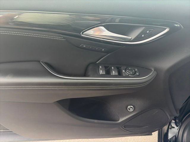 Used 2023 Buick Envision Essence FWD image 17