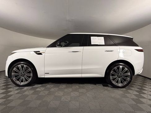 Used 2025 Land Rover Range Rover Sport Autobiography AWD/4WD image 3