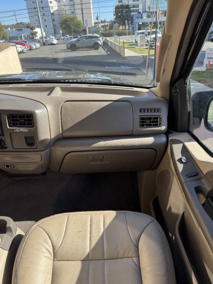 Used 2000 Ford Excursion XLT RWD image 27