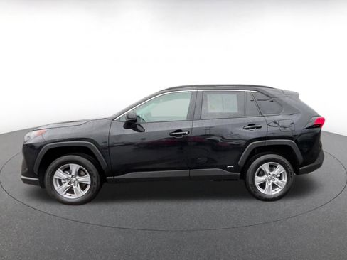 Used 2025 Toyota RAV4 LE image 9