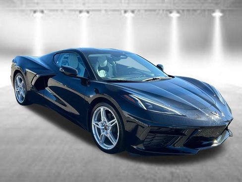 Used 2025 Chevrolet Corvette Stingray Premium Cpe w/ 3LT RWD image 7