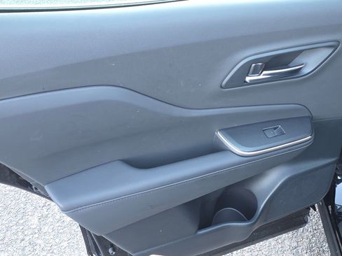 Used 2023 Toyota Crown XLE image 26