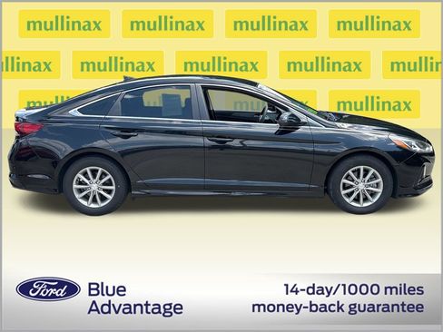 Used 2018 Hyundai Sonata SE FWD image 2