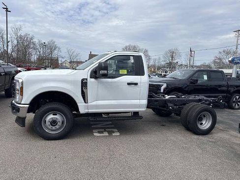 New 2026 Ford F350 XL w/ XL Chrome Package AWD/4WD image 14