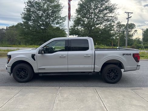 New 2025 Ford F150 XLT w/ Equipment Group 302A MID image 4