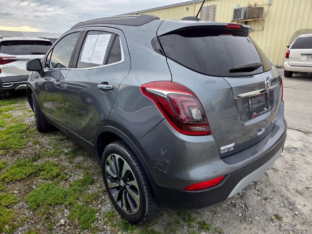 Used 2020 Buick Encore Essence FWD image 3