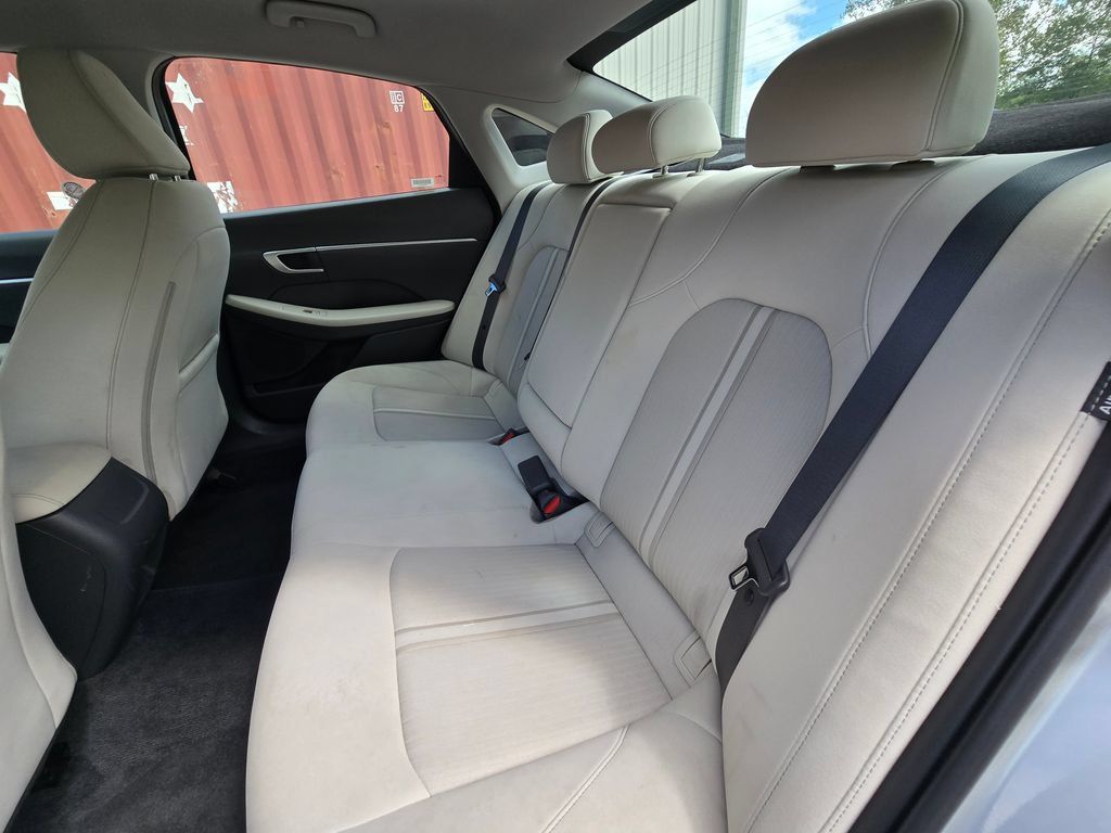 Used 2025 Hyundai Sonata SEL FWD image 22