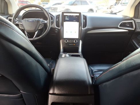 Used 2024 Ford Edge SEL w/ Sport Appearance Package image 18