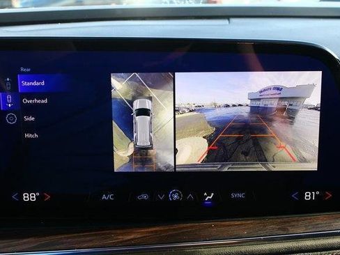 Used 2025 Chevrolet Tahoe LS image 19