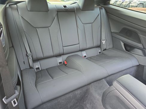 Used 2023 BMW M440i Coupe w/ Premium Package image 11