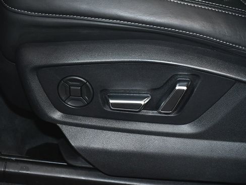 Used 2021 Audi SQ7 Premium Plus w/ Executive Package image 54