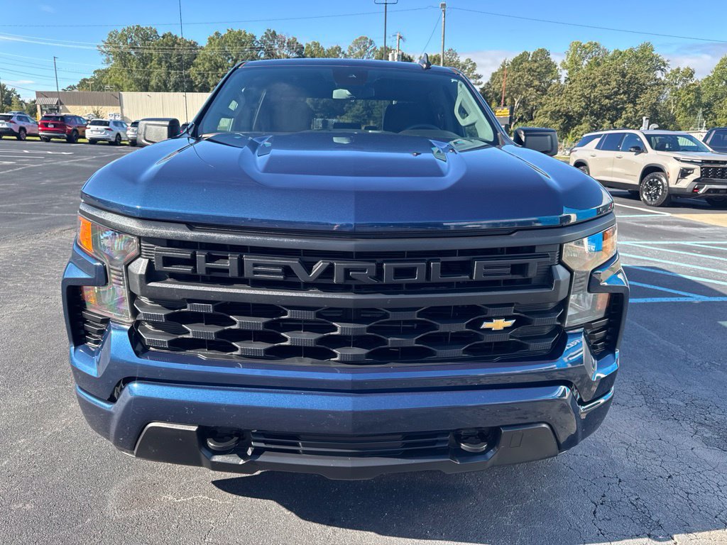 Used 2023 Chevrolet Silverado 1500 Custom RWD image 3