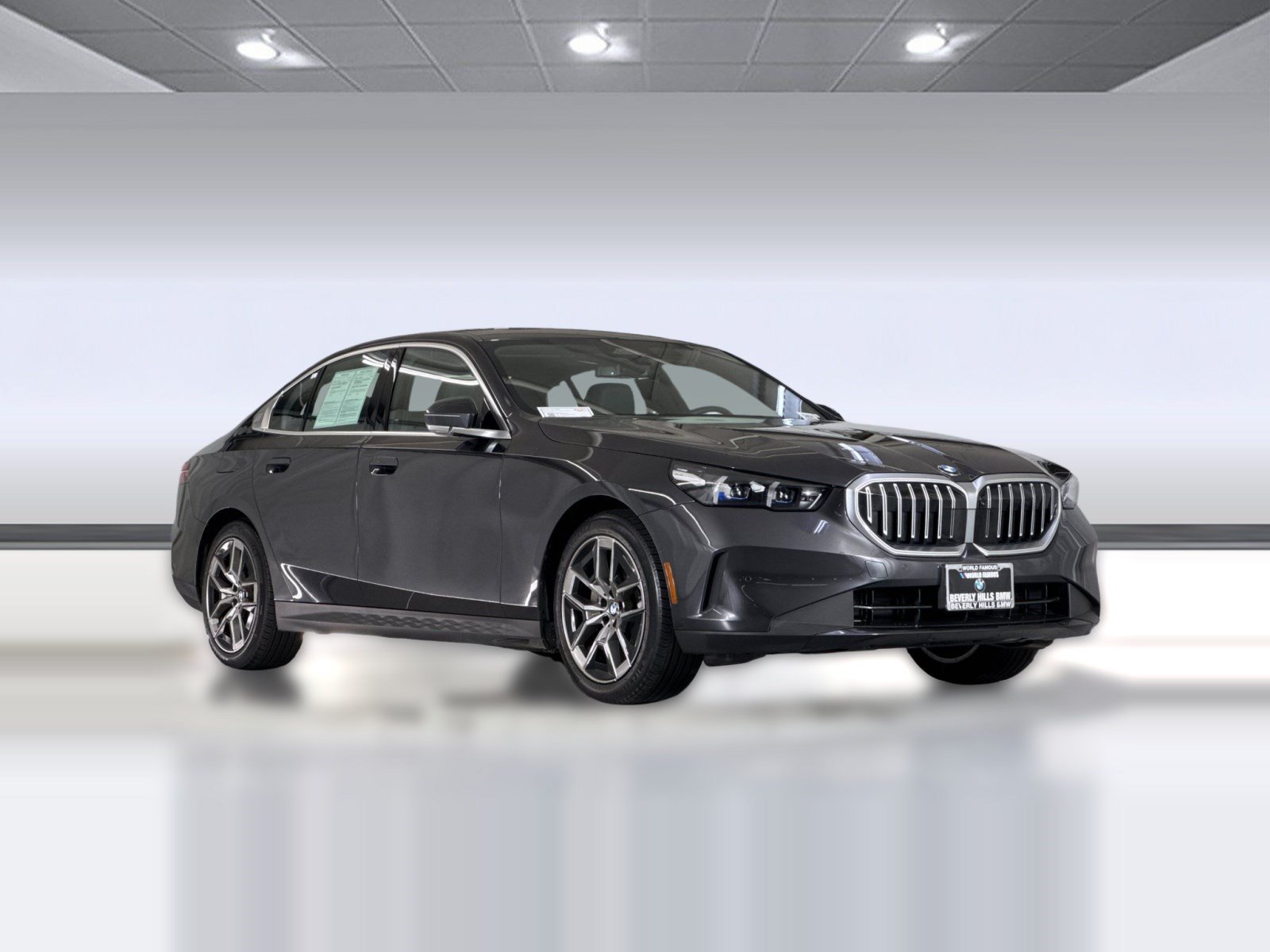 Used 2026 BMW 530i w/ Premium Package RWD image 7