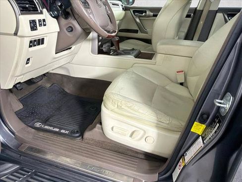 Used 2015 Lexus GX 460 w/ Premium Package AWD/4WD image 11