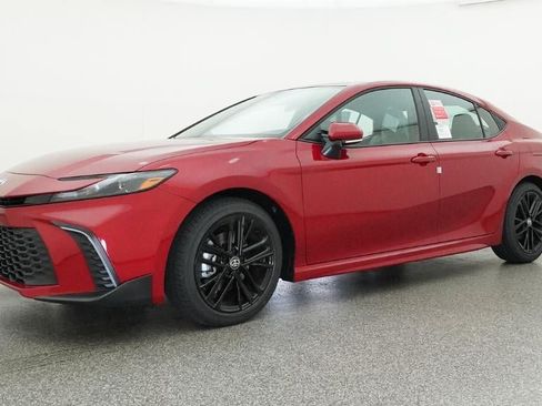 New 2026 Toyota Camry SE FWD image 17